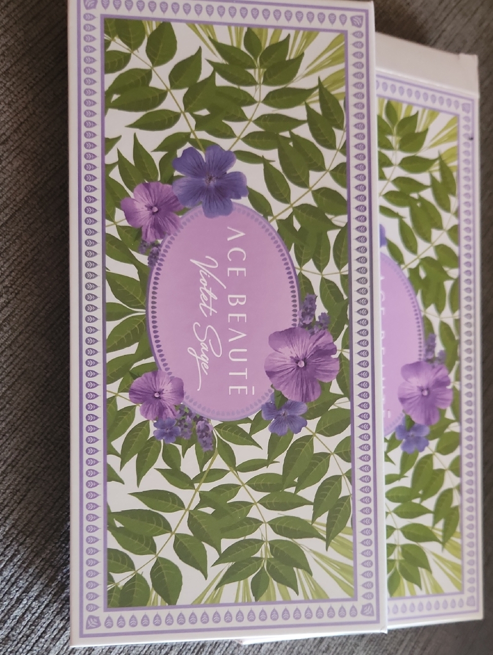 New Ace Beaute Violet Sage Botanical Eyeshadow Palette